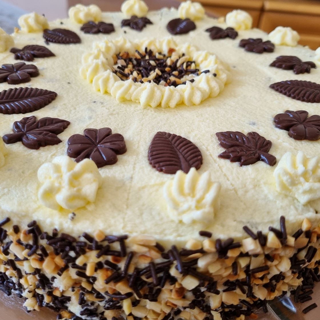 Mohn-Preiselbeer-Torte