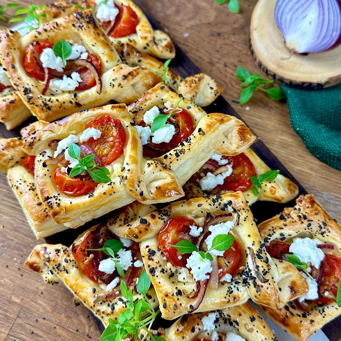 Balsamic Tomato and Feta Puffs