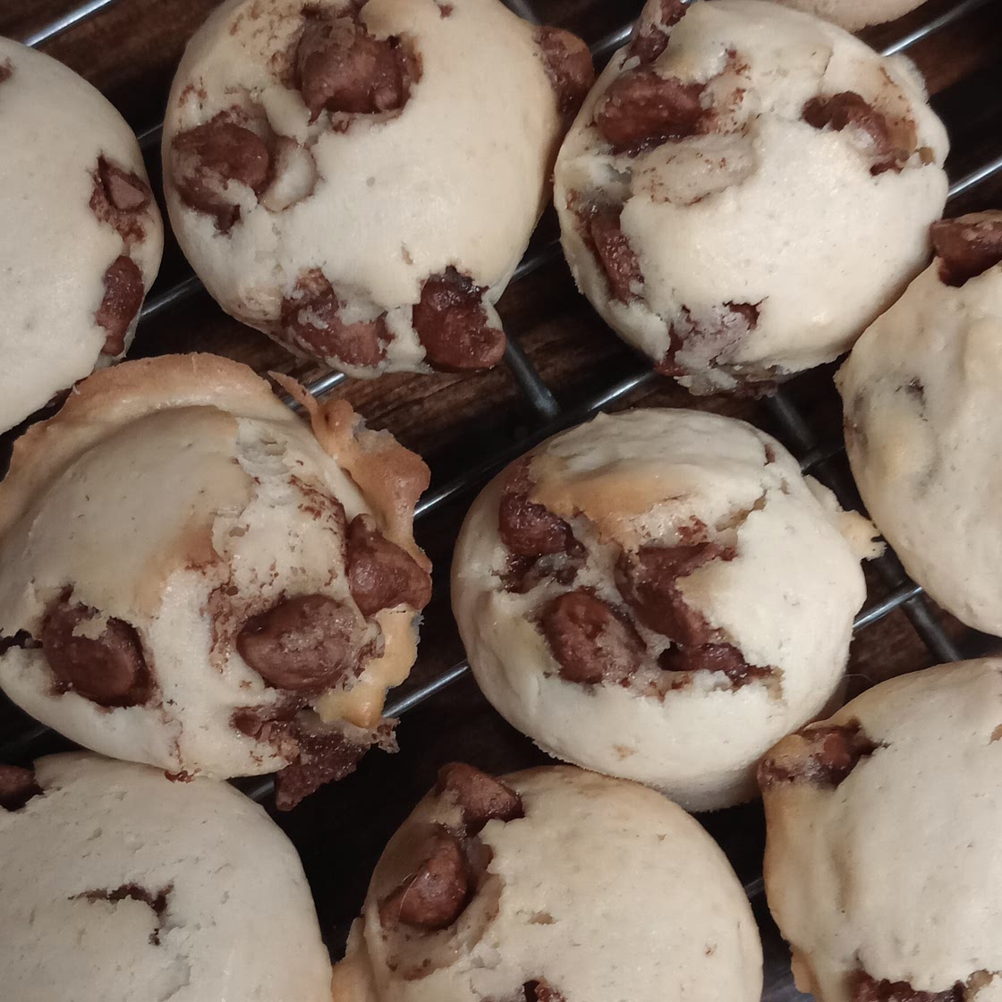Mini chocolate chip muffins