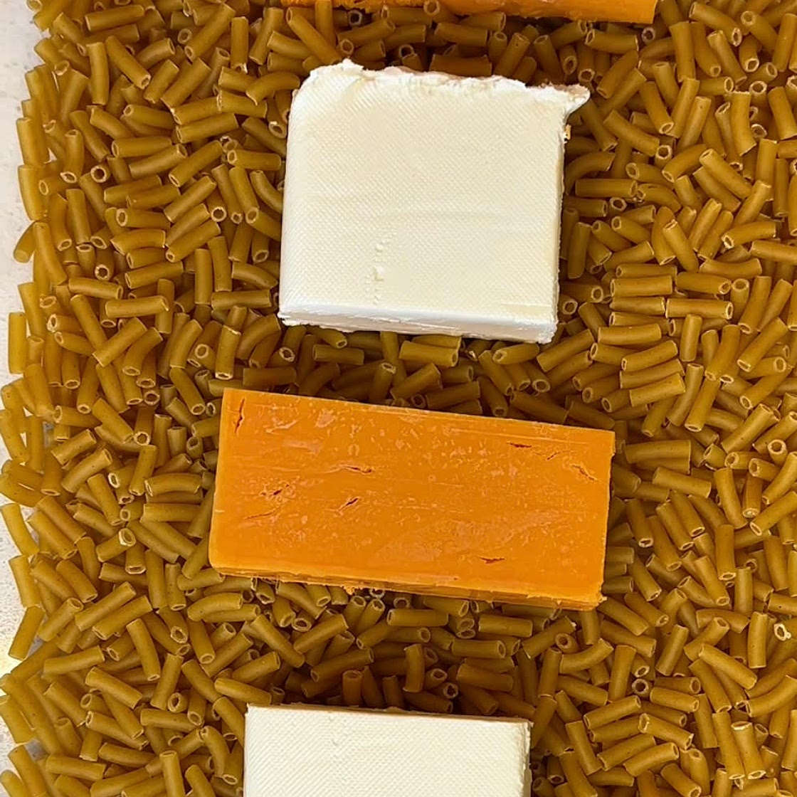 Easy Mac and Cheese Bake