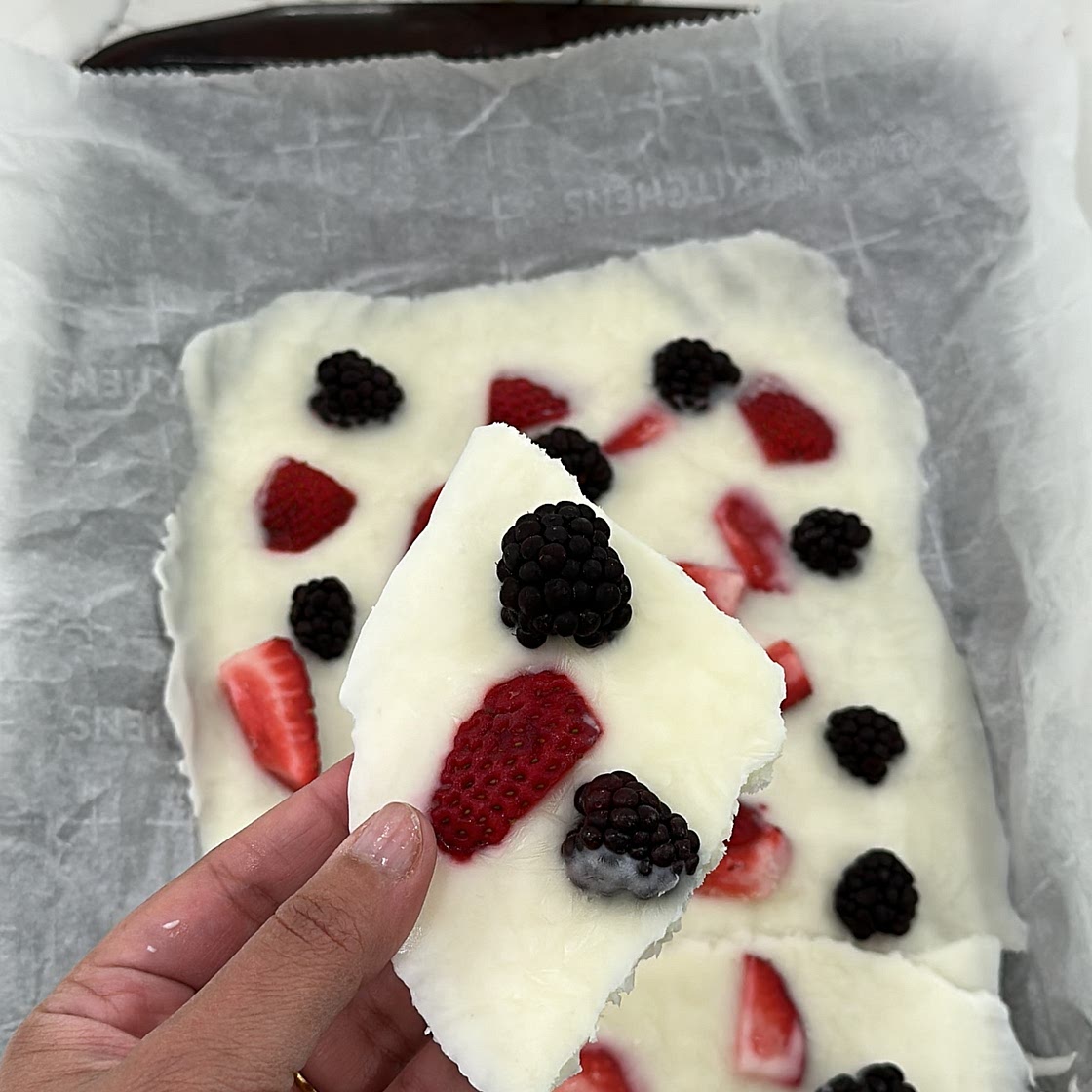 Frozen yogurt bark