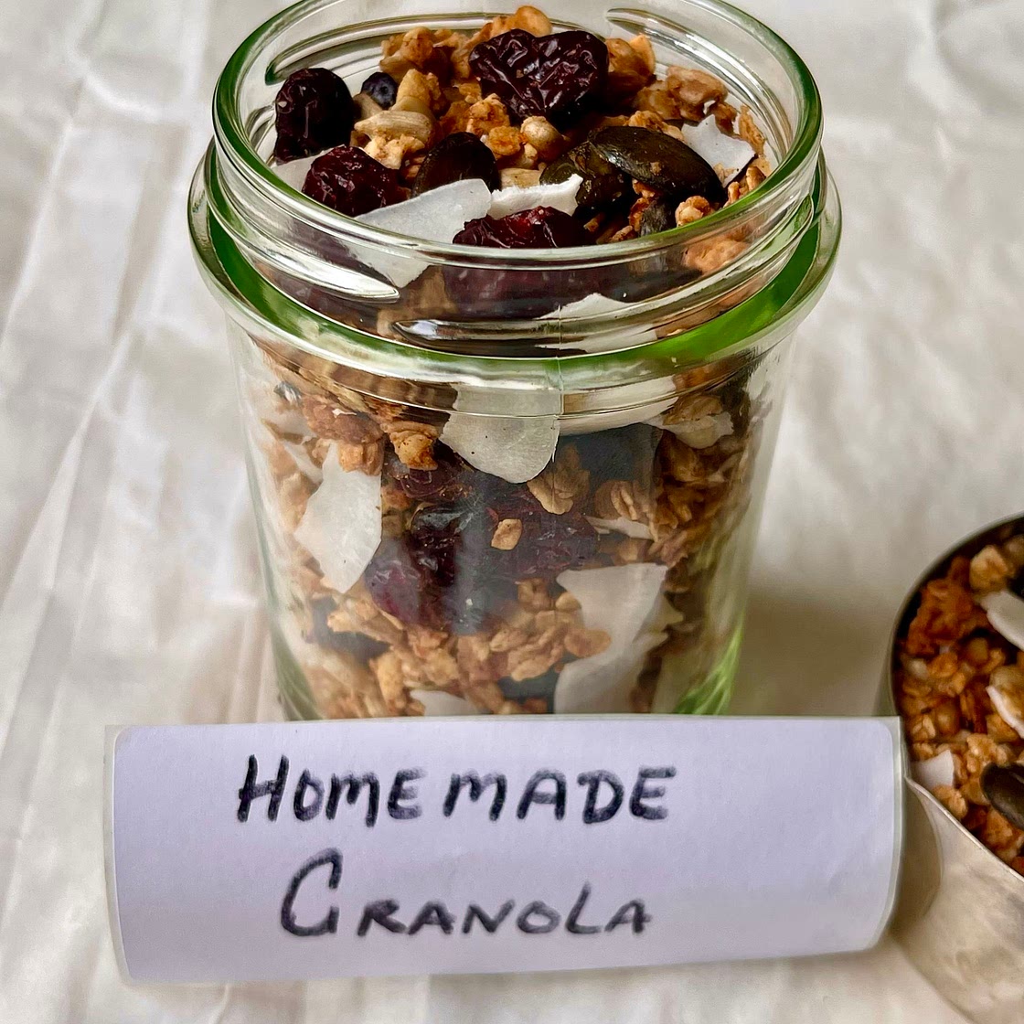 Homemade Crunchy Granola 