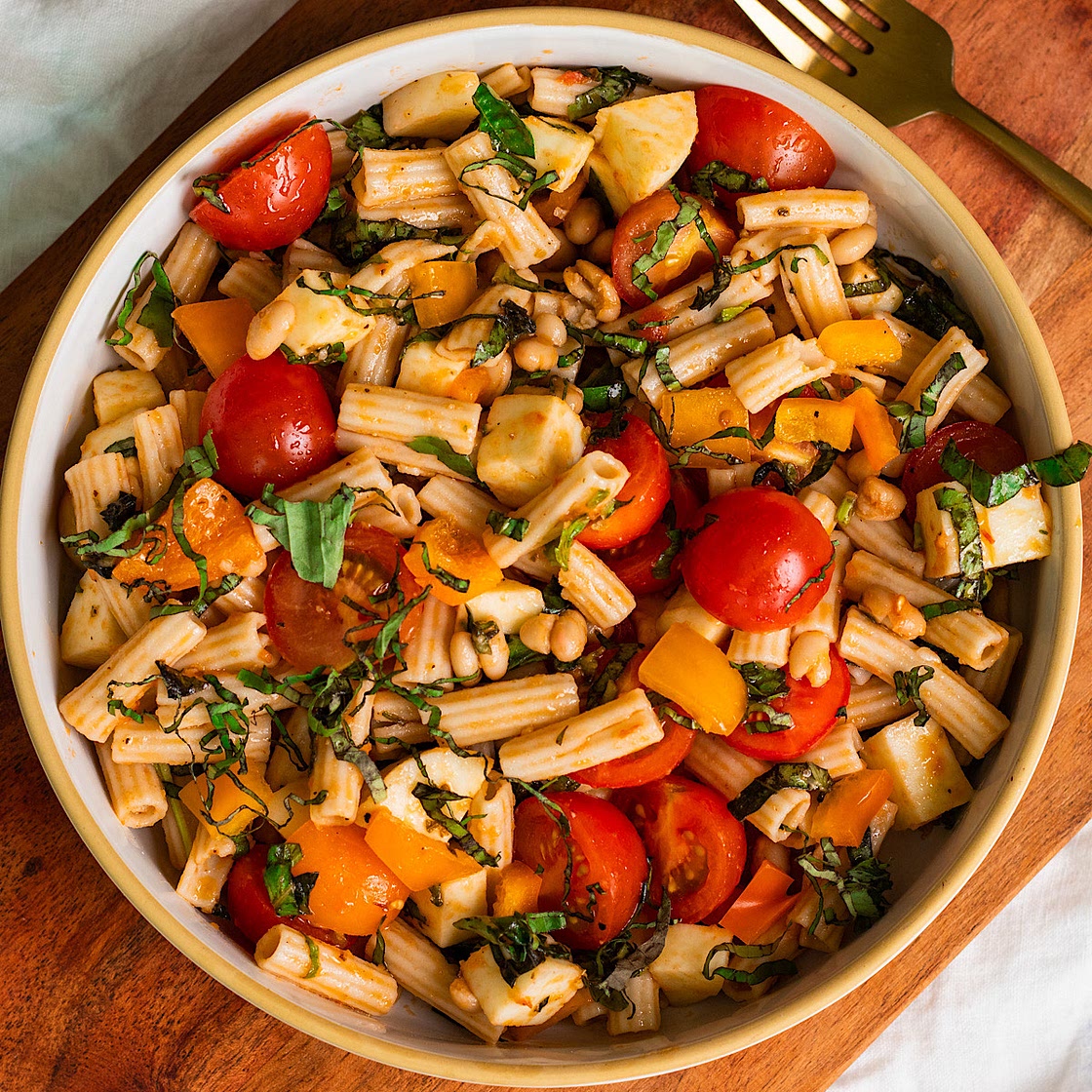 Pizza Pasta Salad with White Beans (vegetarian)