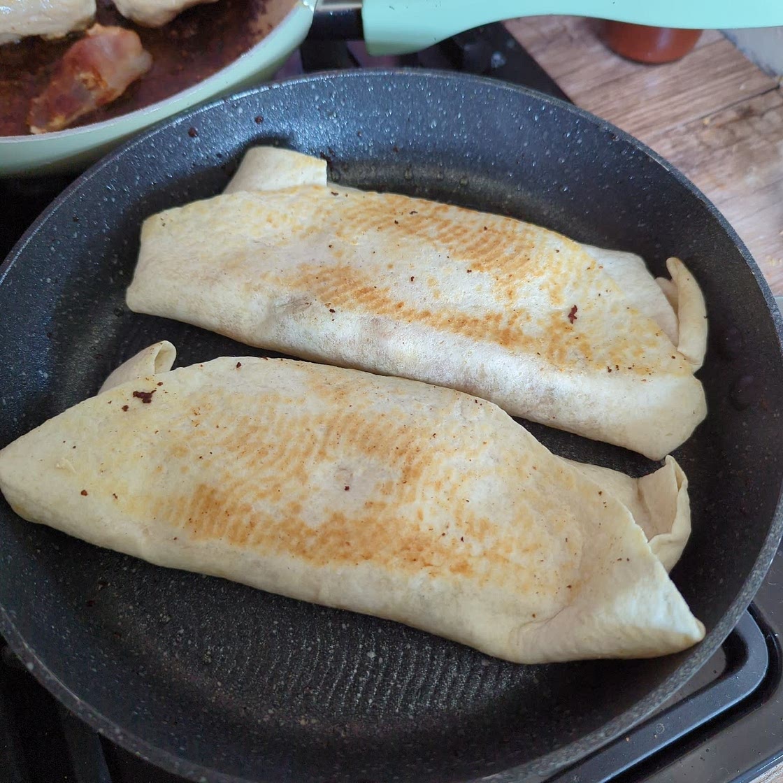 Crispy BBQ Chicken & Bacon Wraps