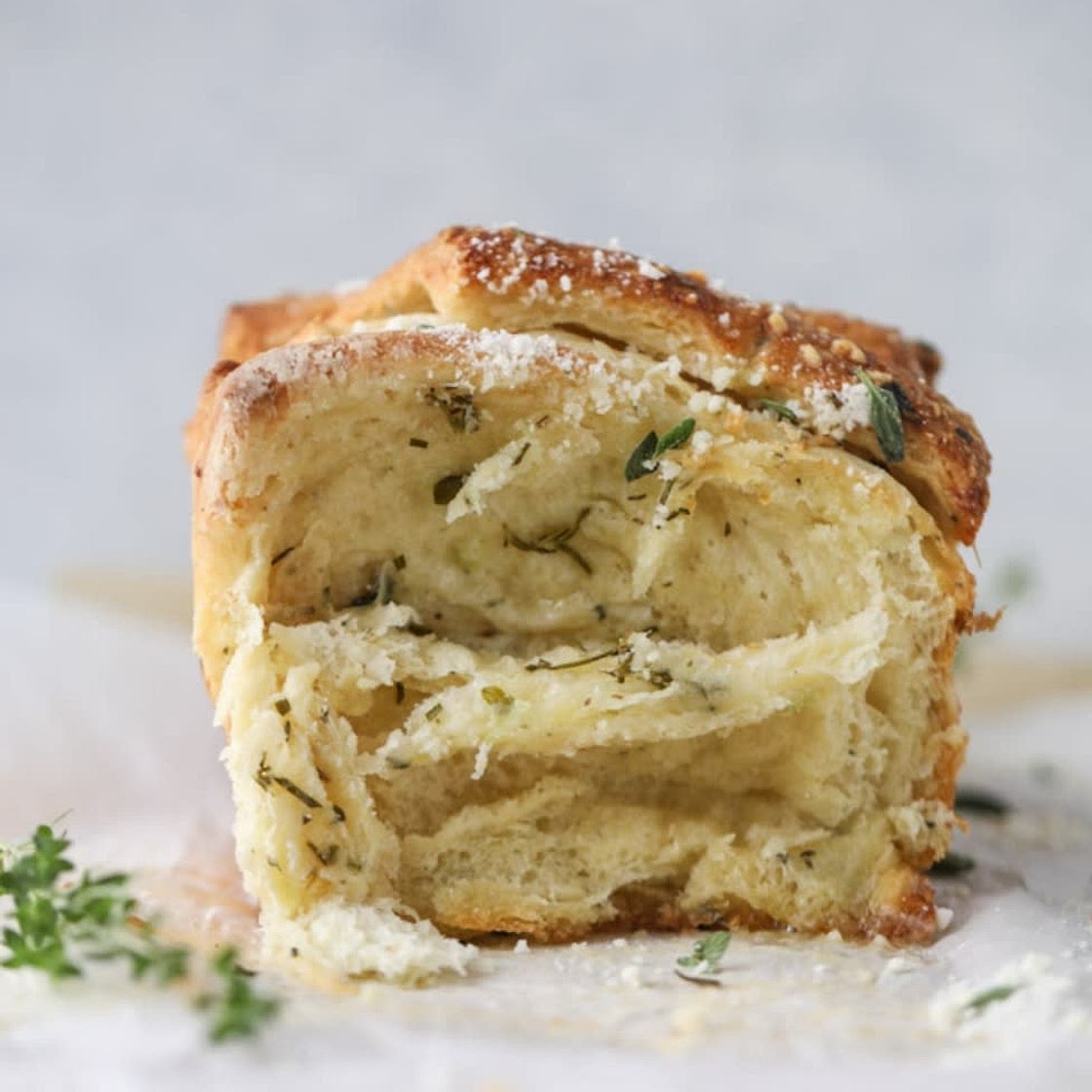 D'licious Herbed Pull Apart Bread