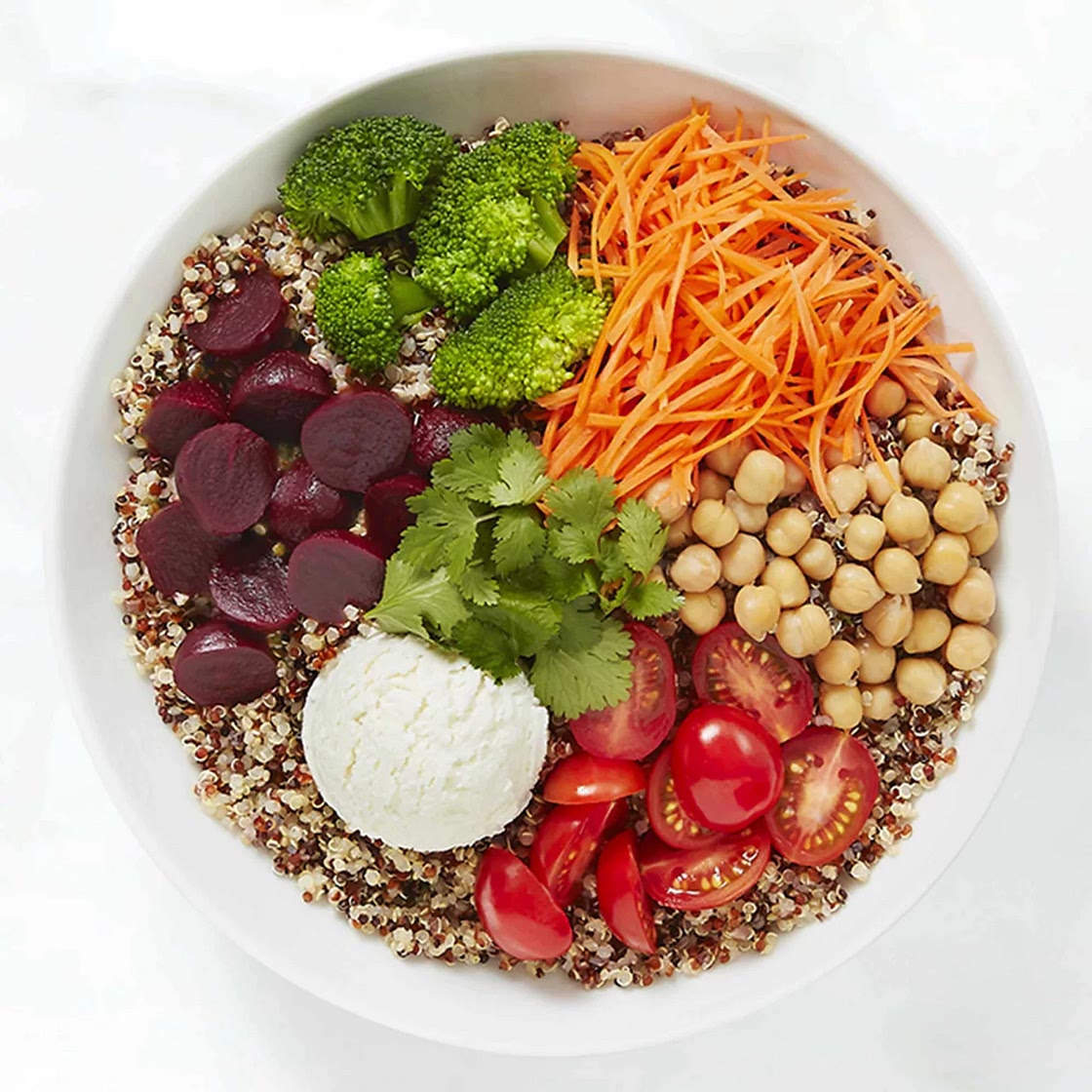 Buddha bowl à la betterave et au quinoa