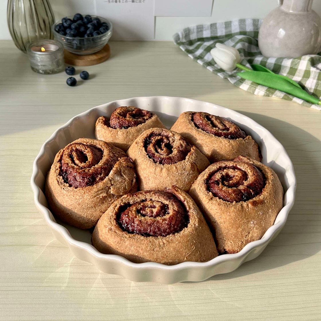 Healthy blueberry rolls 
