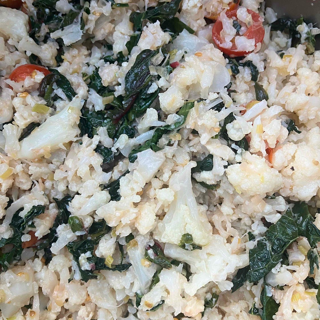 Mashed Cauliflower with Leeks, Kale, and Tomatoes