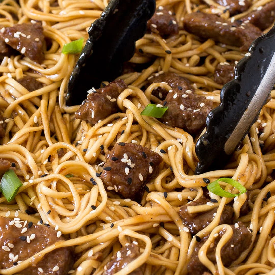 D'licious Sesame Teriyaki Noodles with Steak