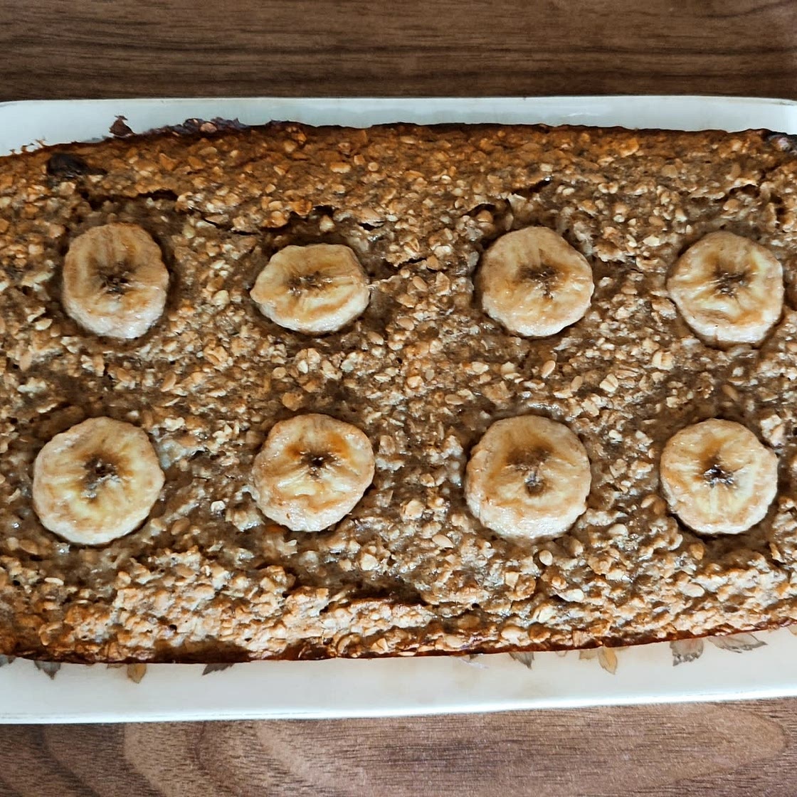 Banana Bread Baked Oats