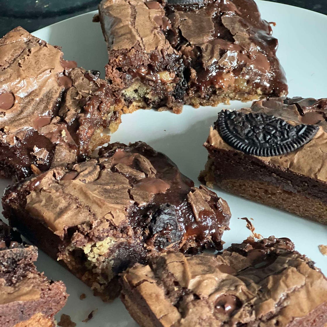Ghirardelli-Stuffed Brookies 