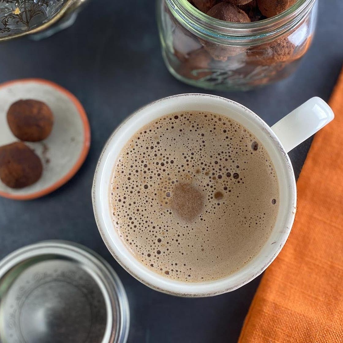 Low FODMAP Hot Chocolate Truffle Bombs