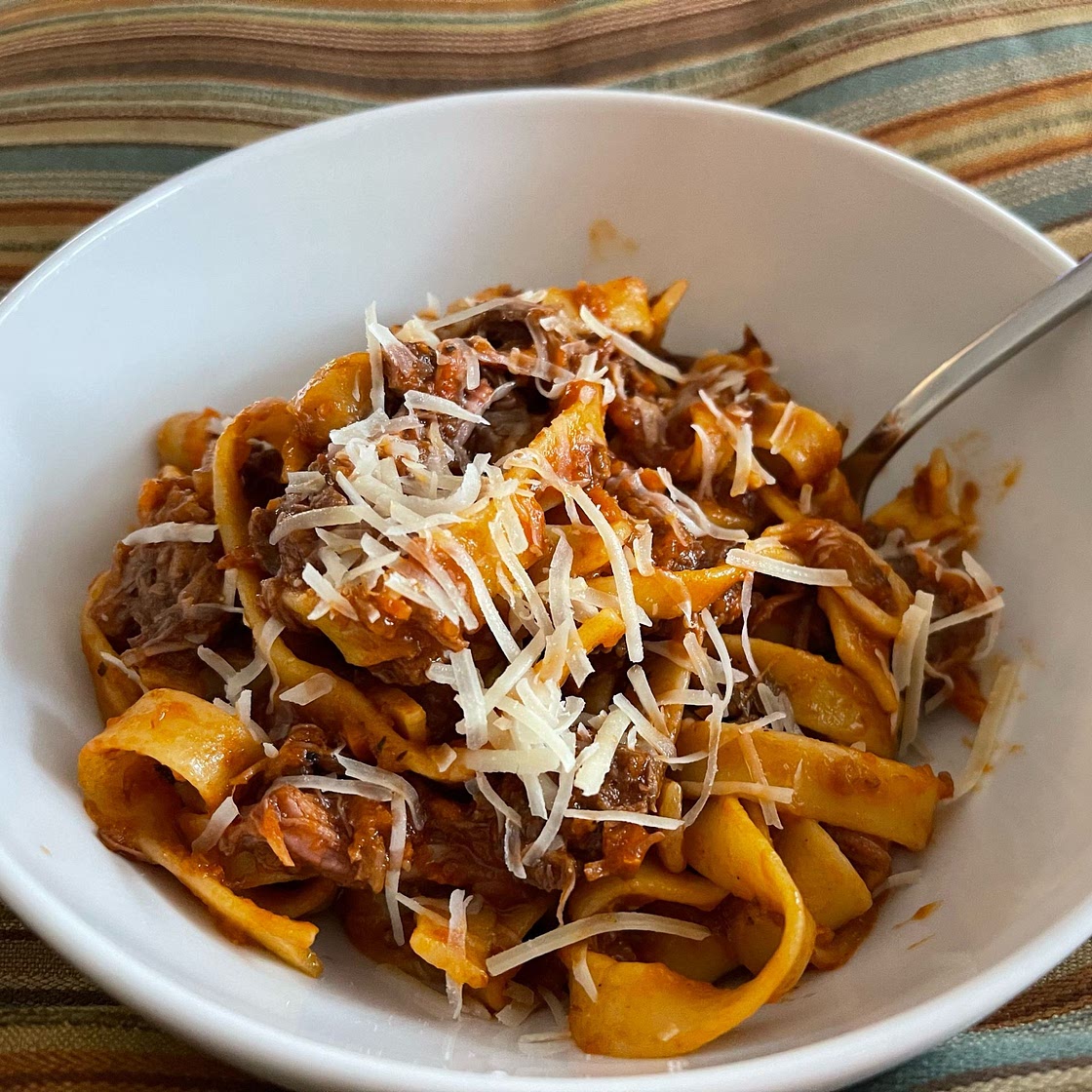 Slow Cooked Shredded Beef Ragu Pasta