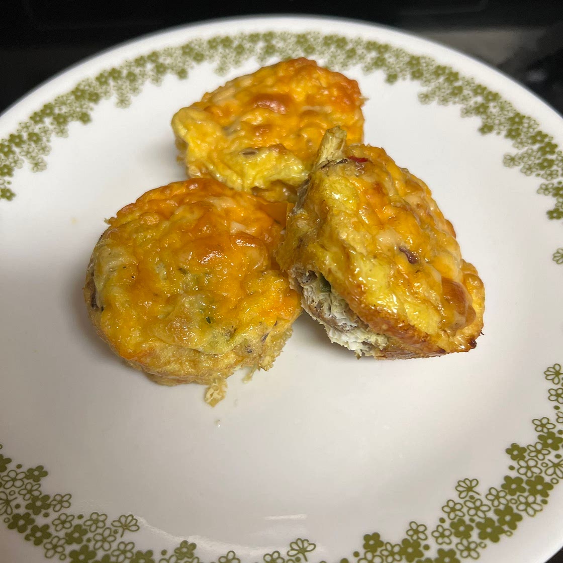 Brisket & veggie egg bites