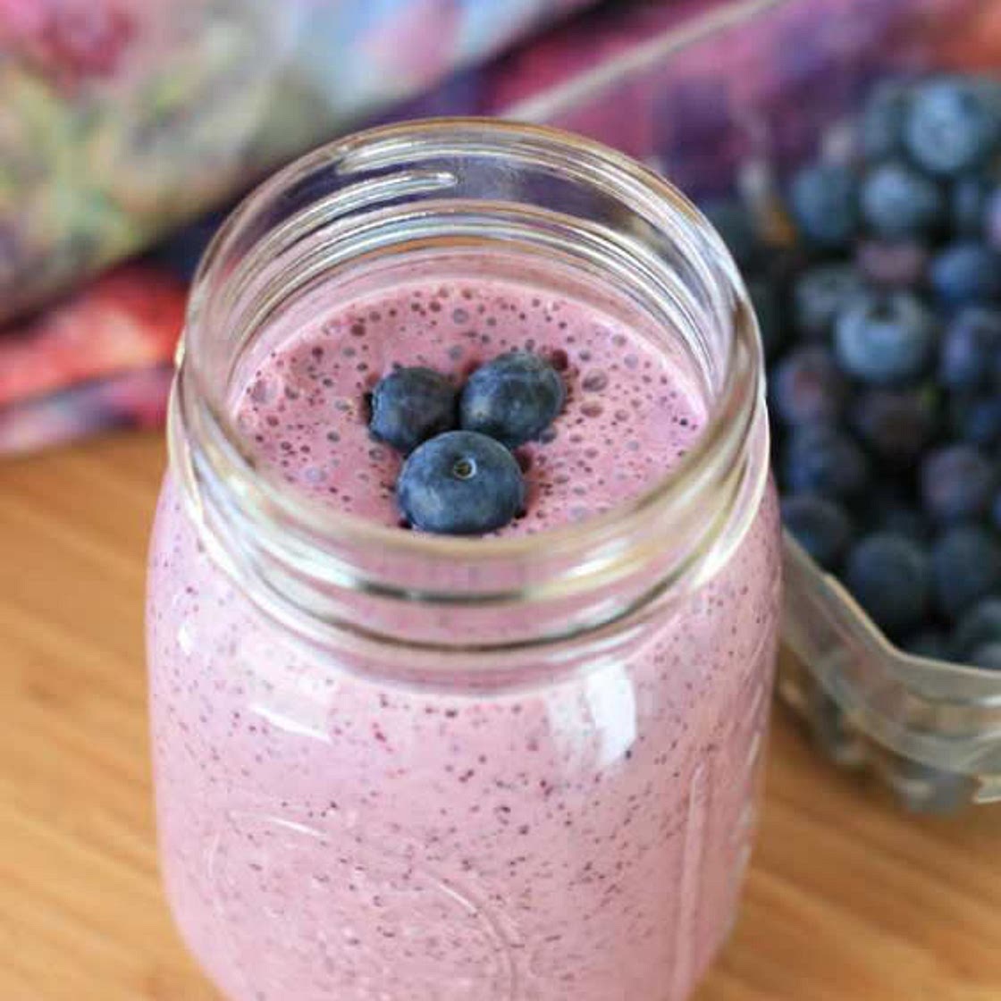 Breakfast Mixed Berry Smothy