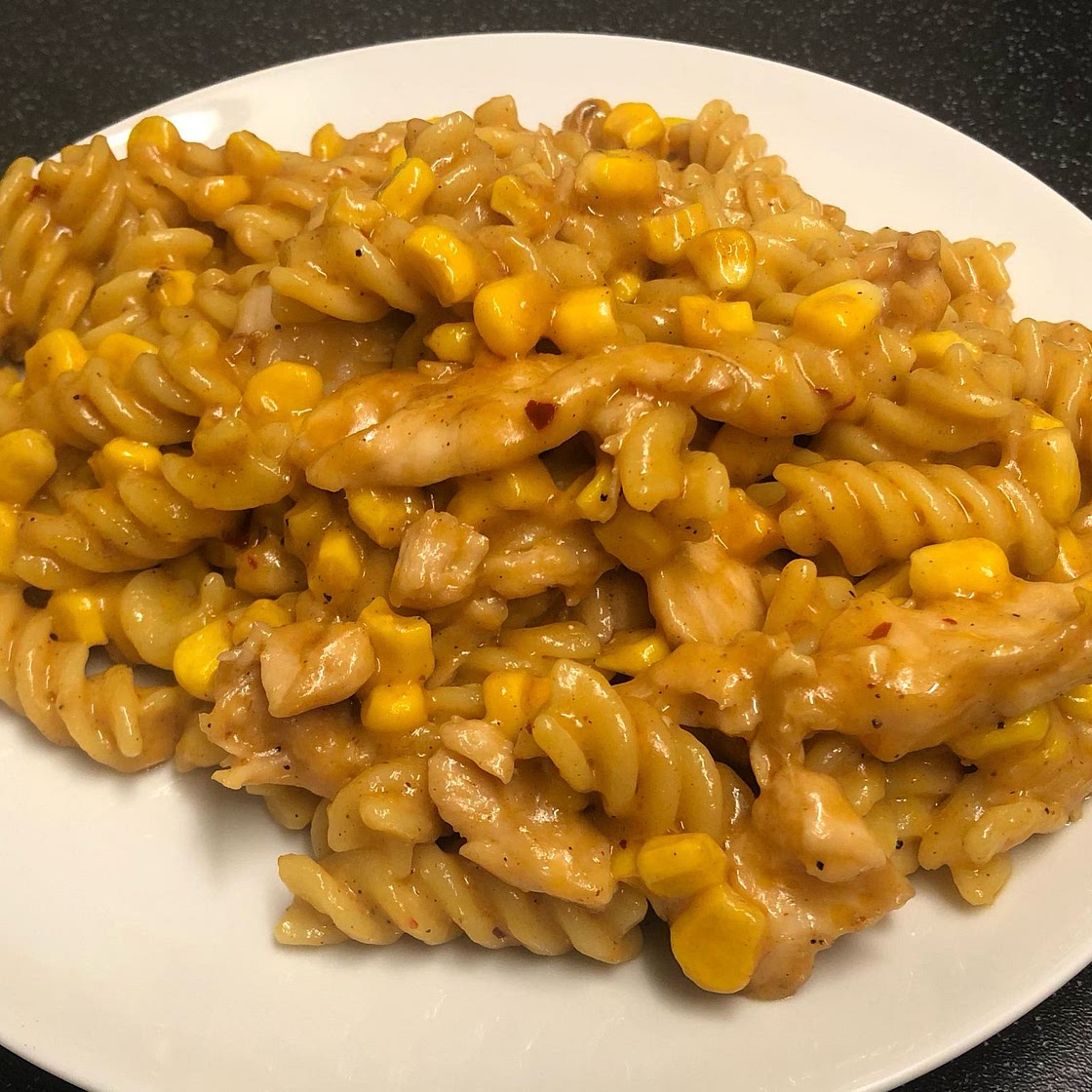 One-Pot Barbecue Chicken Mac and Cheese