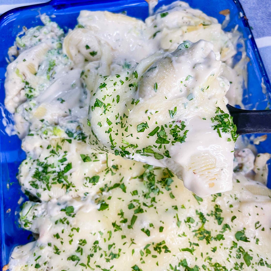 Chicken Alfredo Broccoli Stuffed Shells