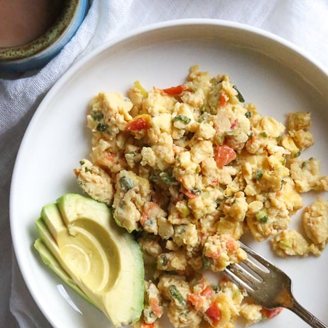 Huevos Pericos (Colombian Scrambled Eggs)