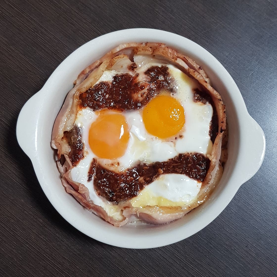 Keto Ham and Pesto Egg Cups