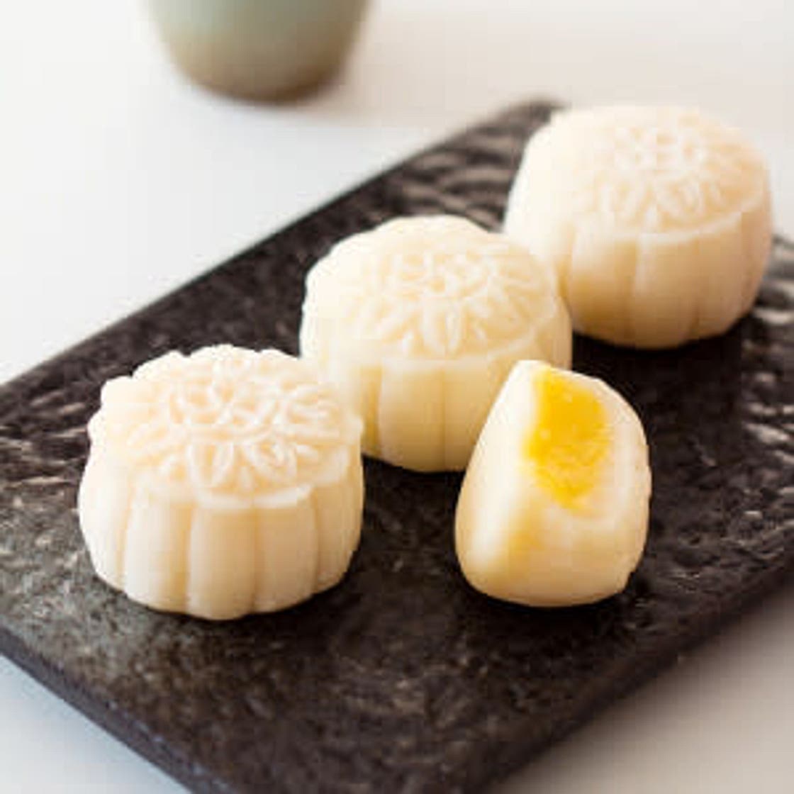 Snow Skin Mooncake with Custard Filling