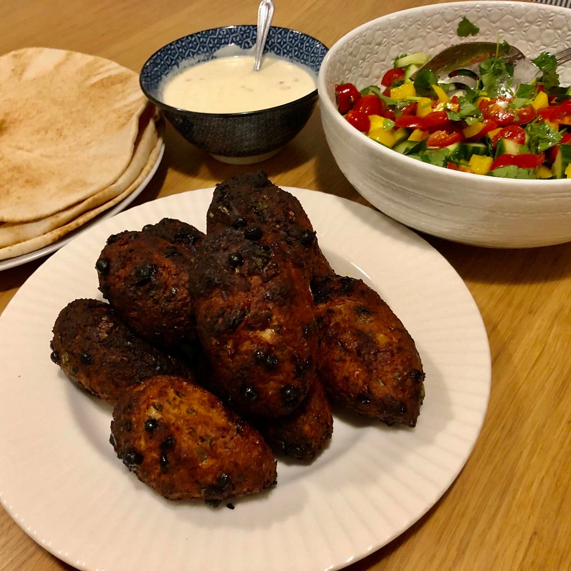 102. Kofte Flatbread