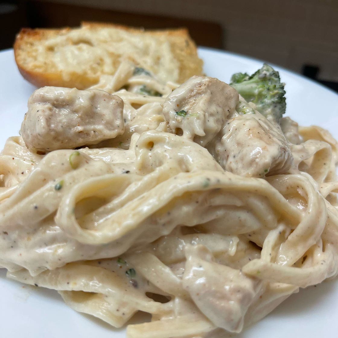 Homemade Creamy Alfredo Sauce