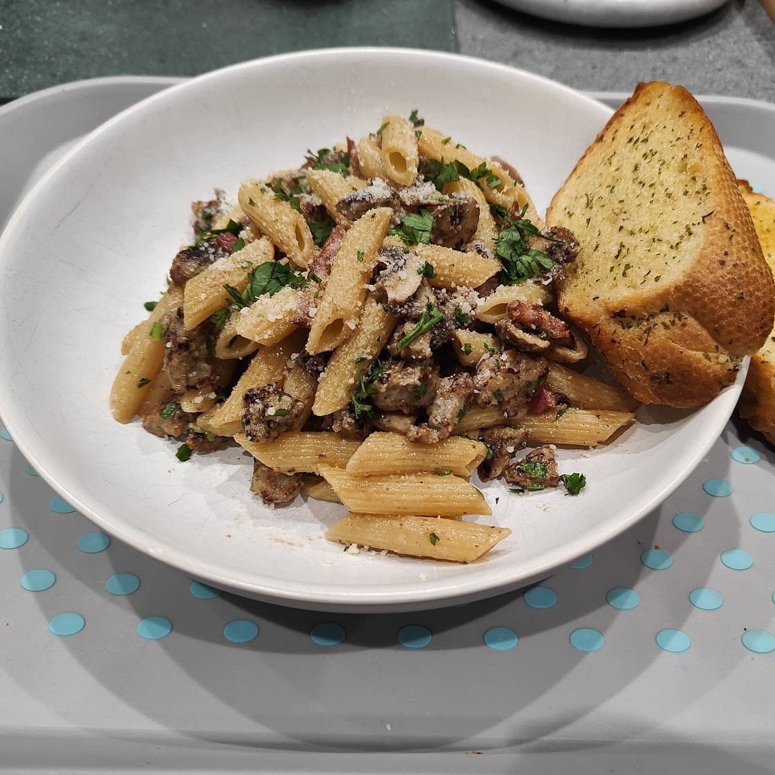 Mushroom & sausage pasta
