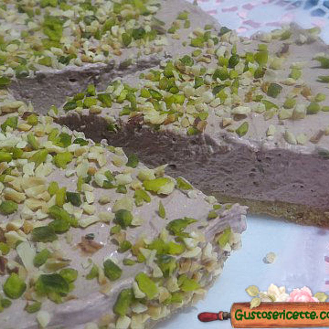 Cheesecake al pistacchio e nocciola