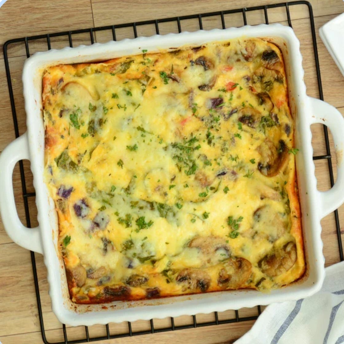 Egg bake with potato crust