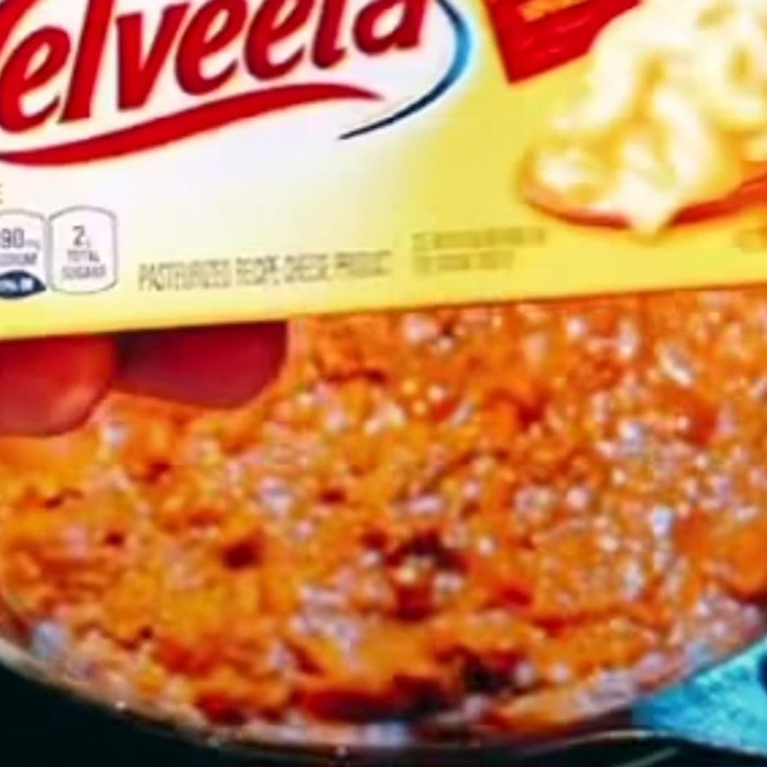 Copycat Chili's Queso Dip