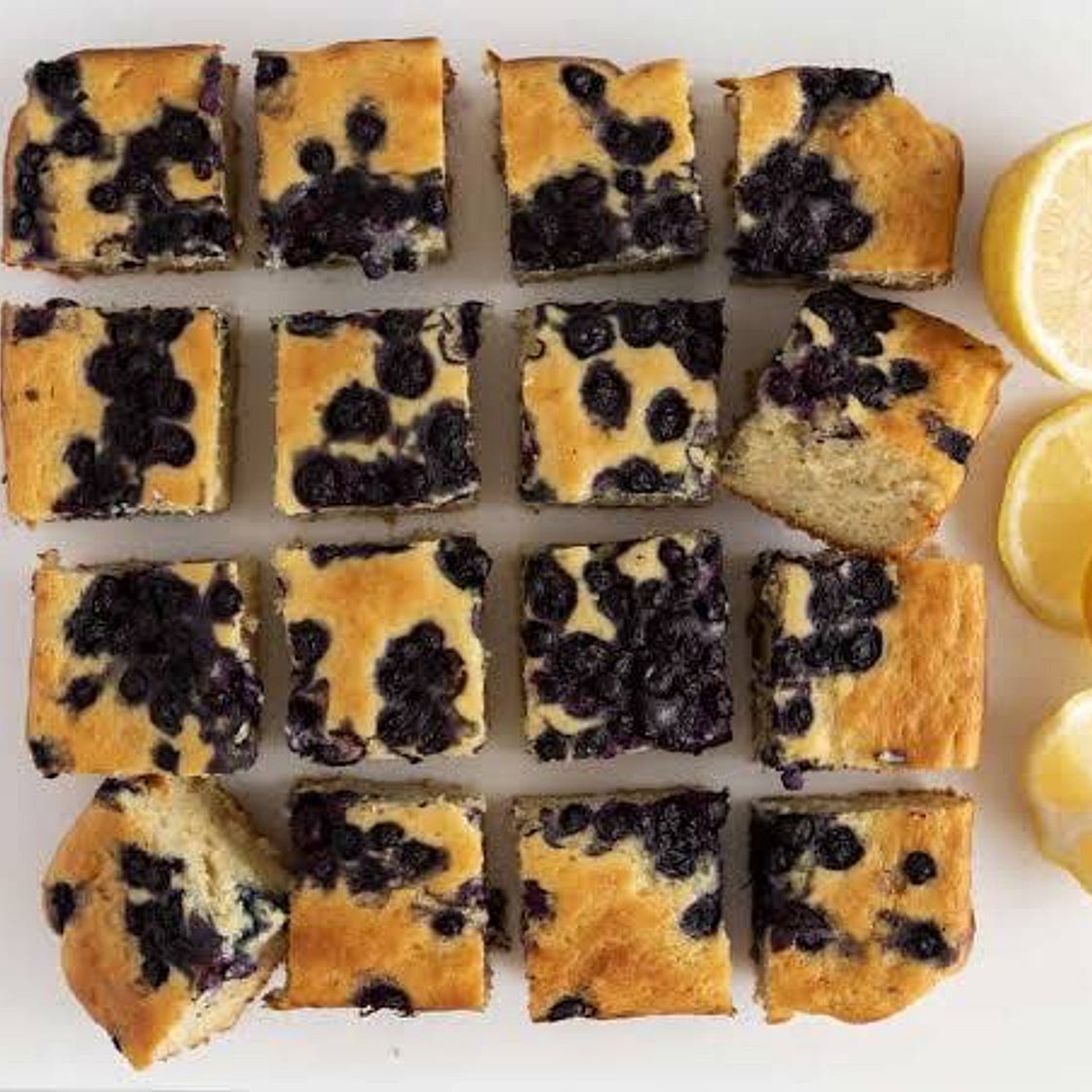 Yoghurt Berry Cake 