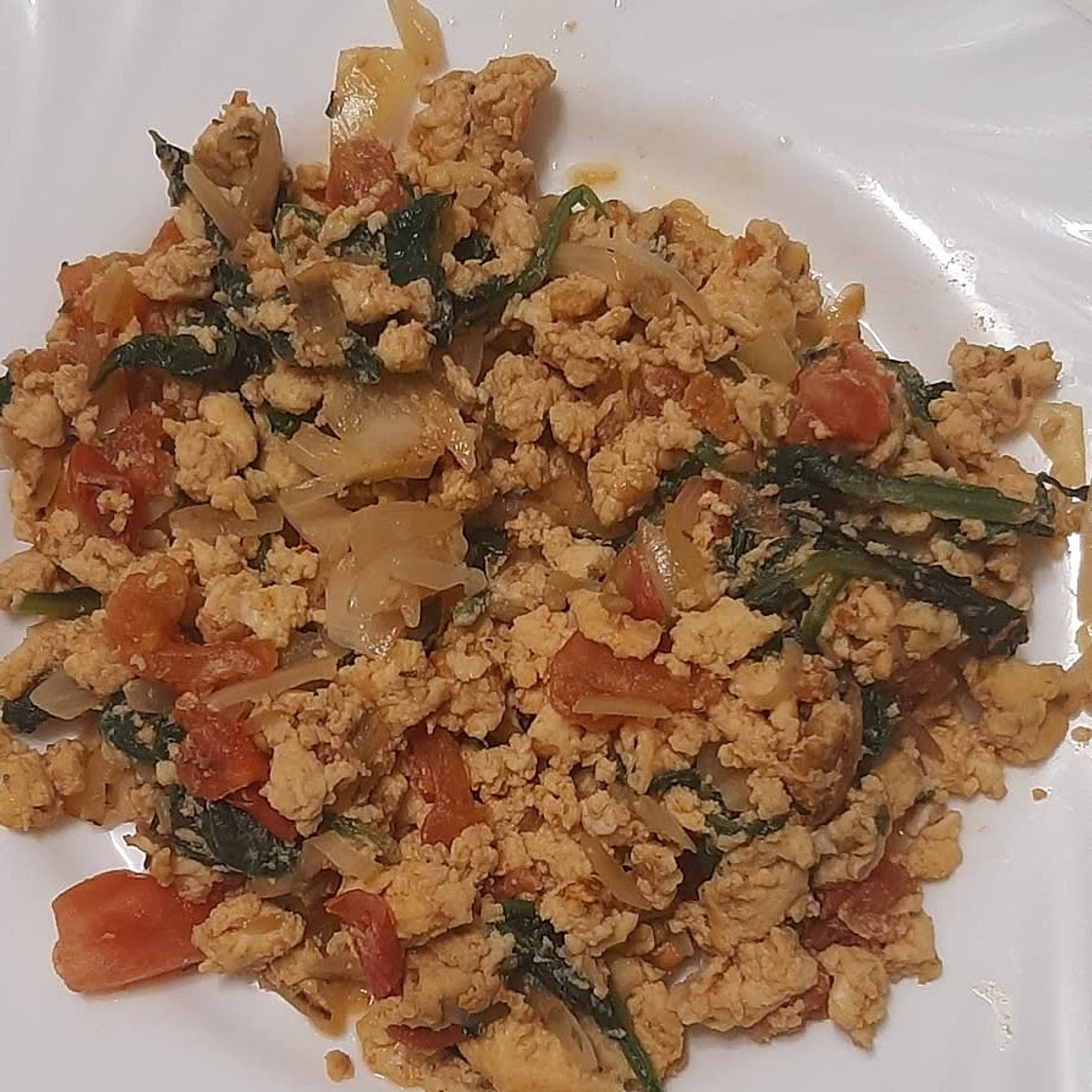 Huevos revueltos con espinacas