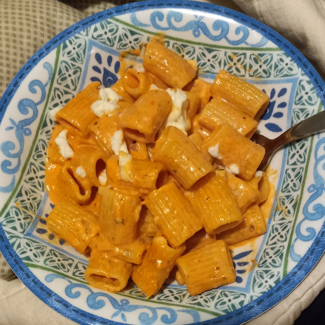 Spicy Tomato Mozzarella Pasta