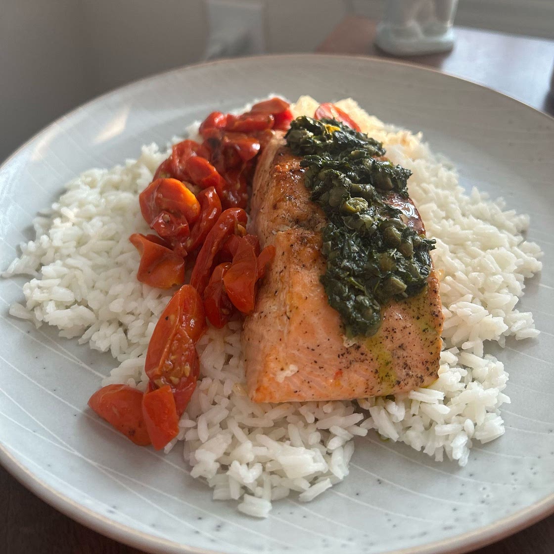 Low FODMAP Salmon with Basil-Caper Pesto