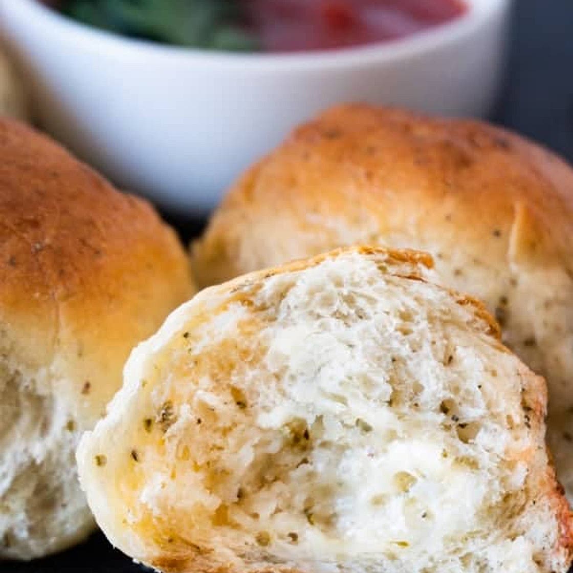 Easy Dinner Rolls Stuffed With Cheese