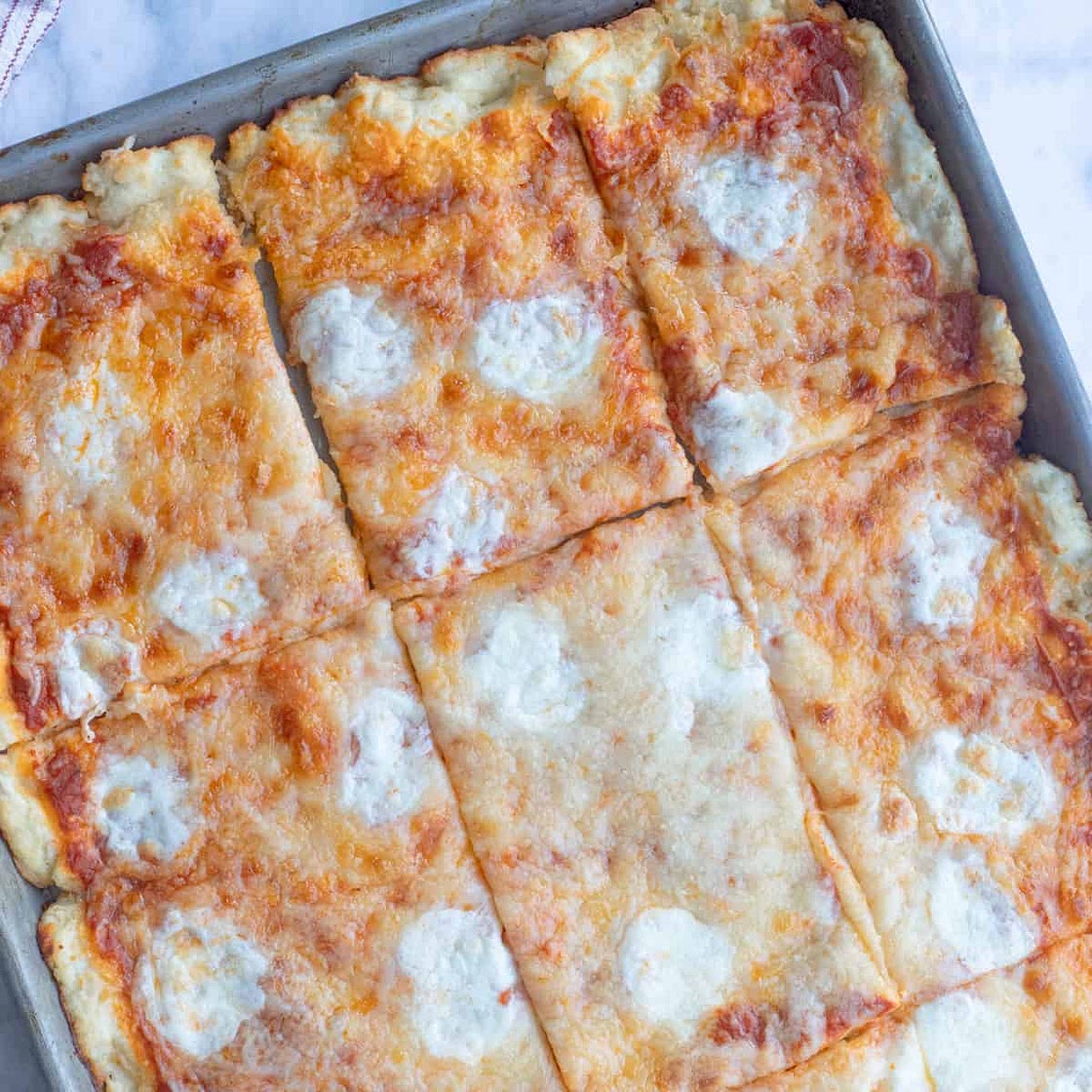 School Cafeteria Pizza (No Yeast)