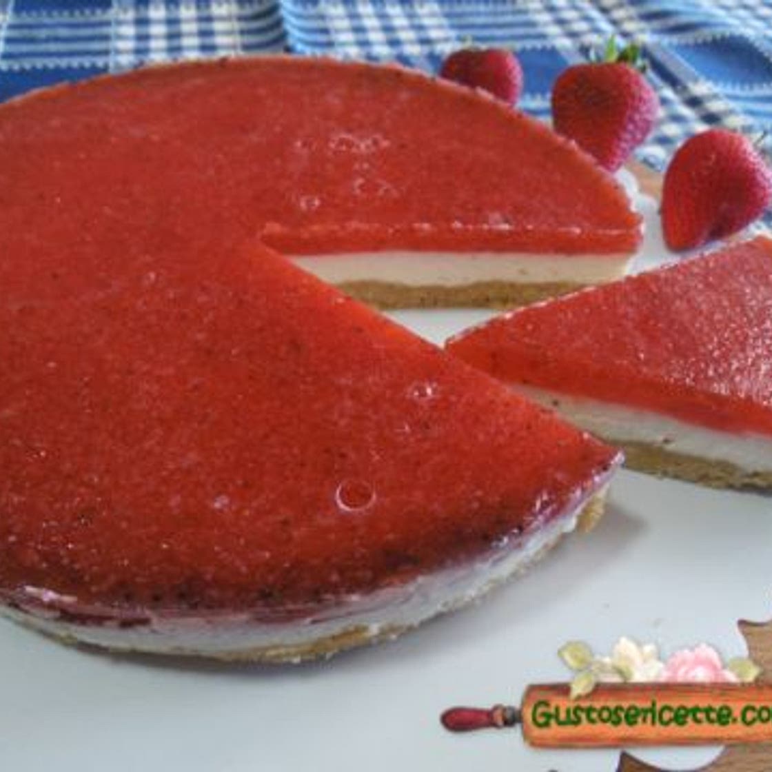 Cheesecake fragole spumante e menta