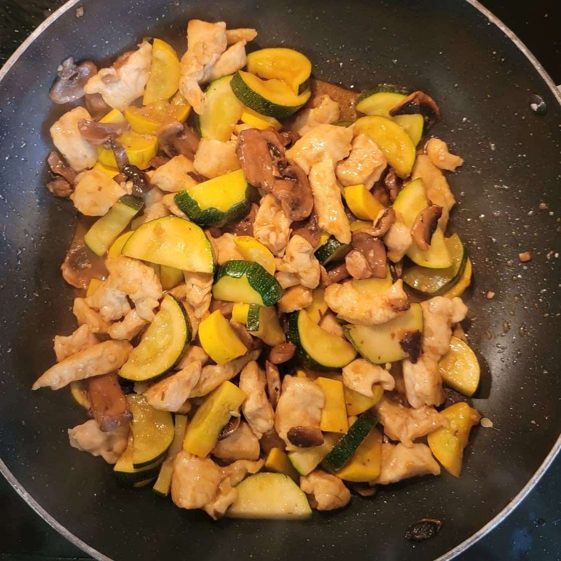 Zucchini Mushroom Chicken Stir Fry