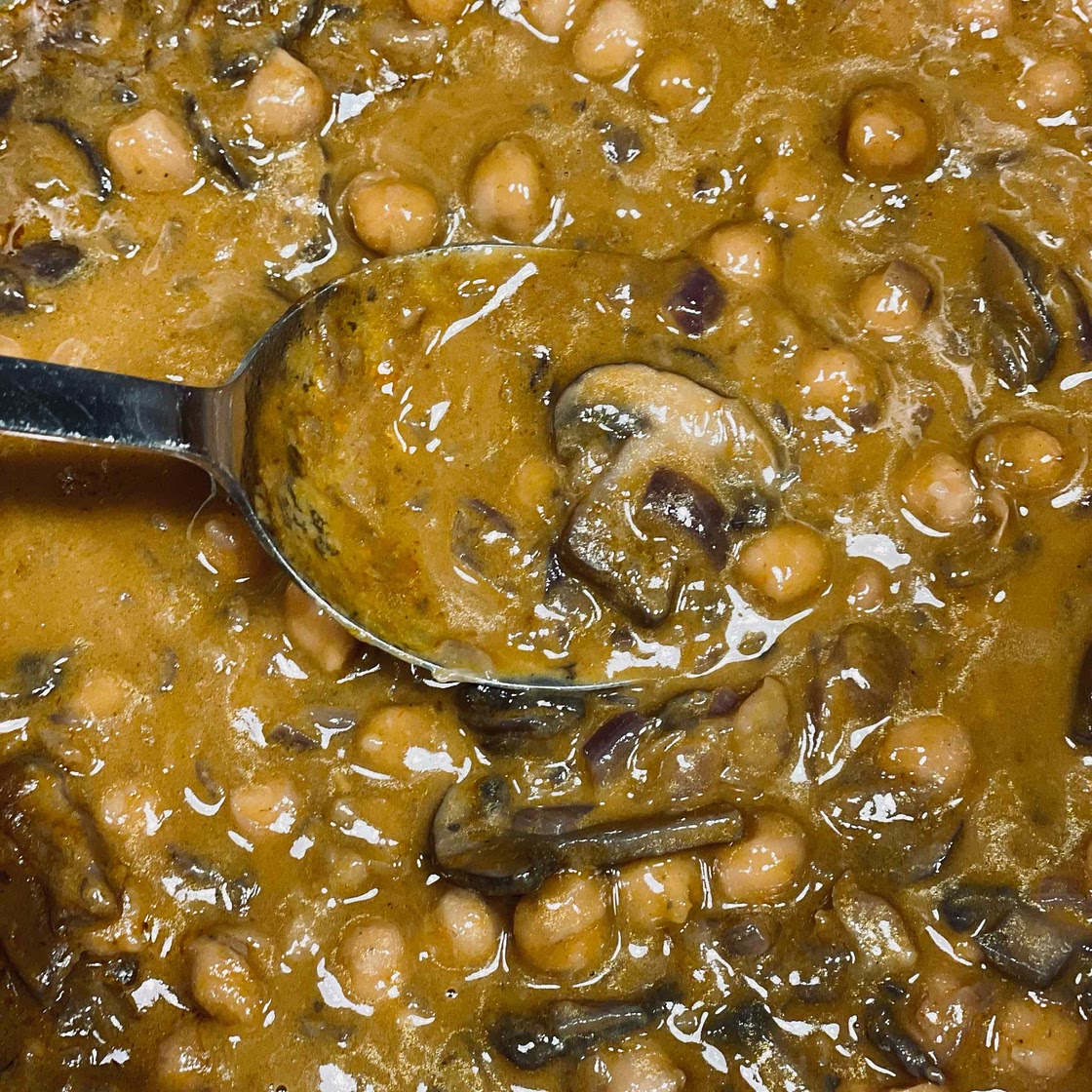 Healthy Mushroom and Chickpea Curry