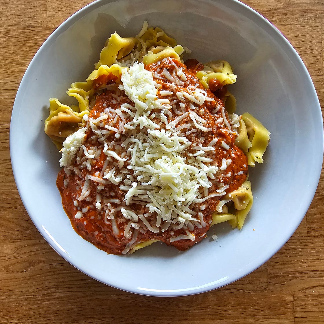 Tortellini in Tomatensauce