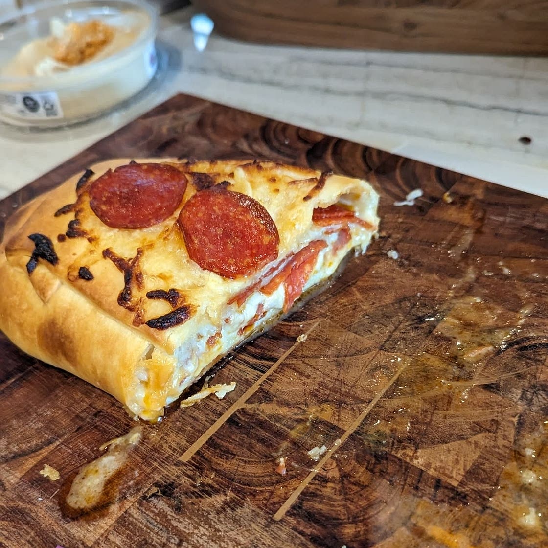 Macarro Pepperoni Bread
