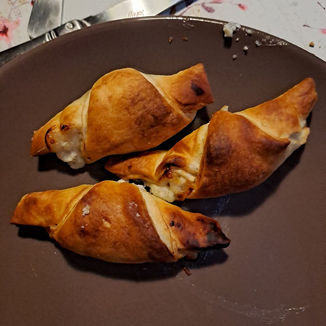 Croissants au chèvre et miel