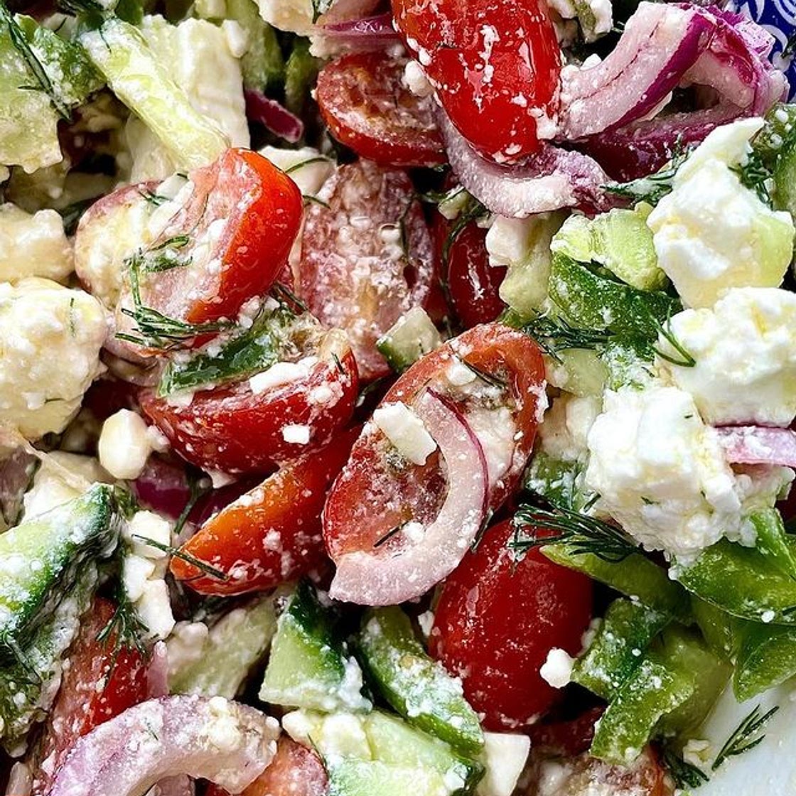 Here’s my viral ‘BEST Greek salad’ recipe step by step! I totall