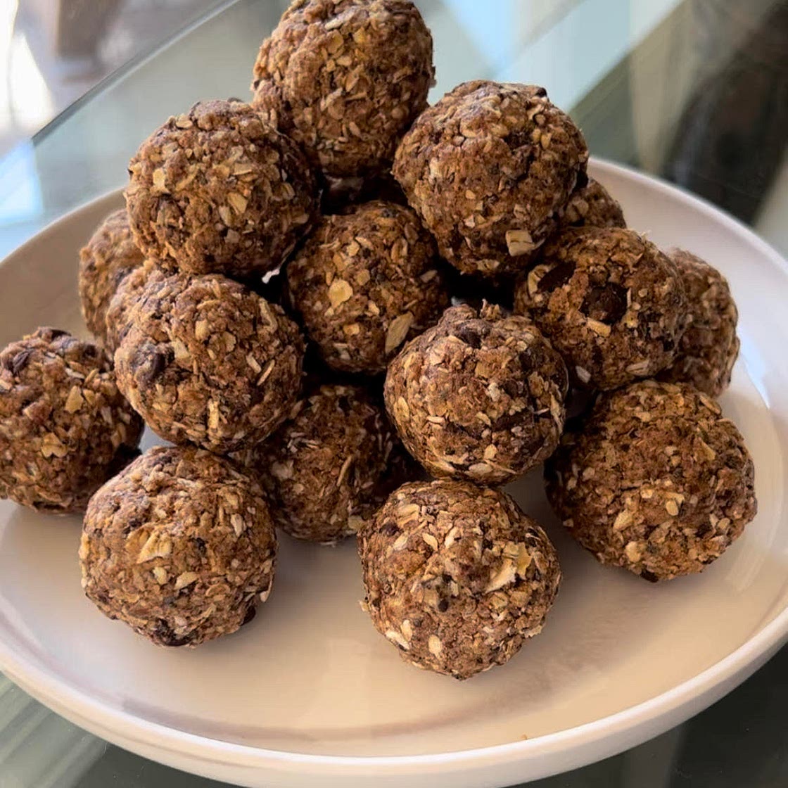 Chocolate Peanut Butter Energy Balls