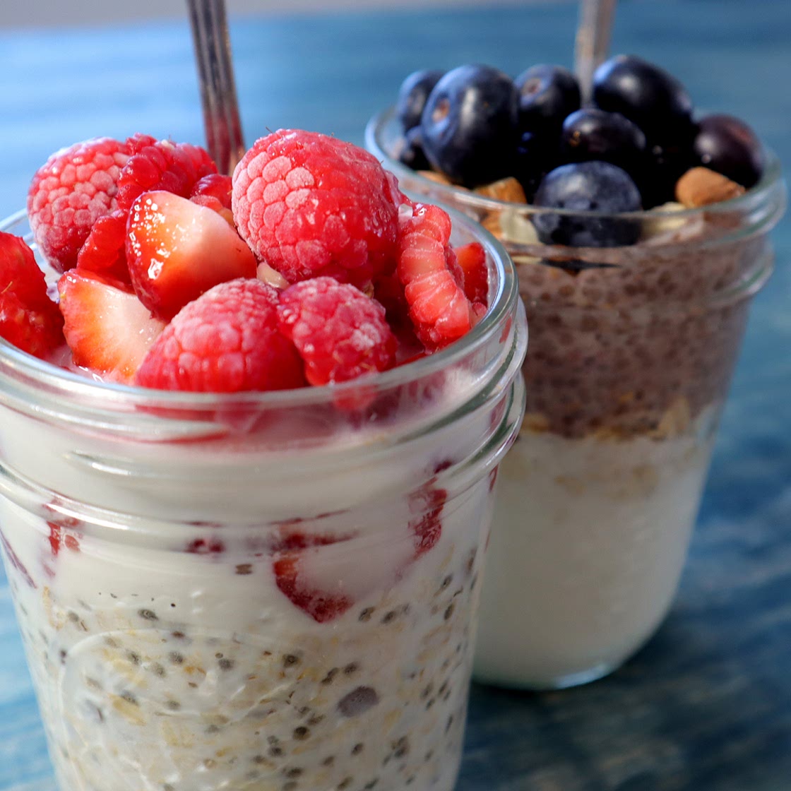Burst of Berry Bliss: Irresistible Overnight Oats Recipe