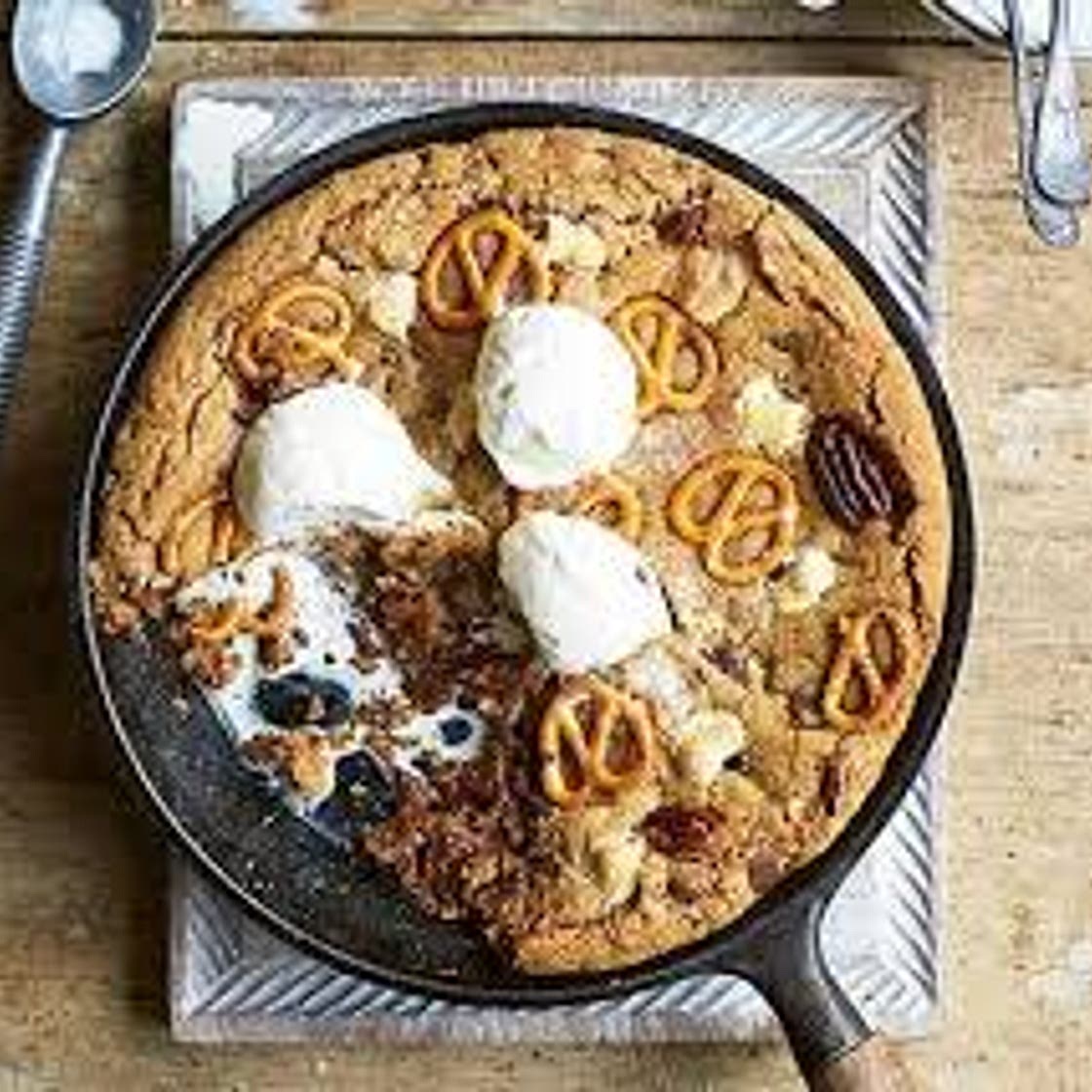 Giant cookie 🍪🍪🍪