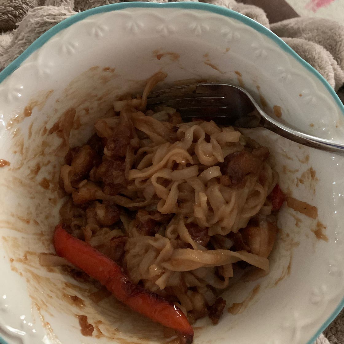 Peanut hoisin noodles