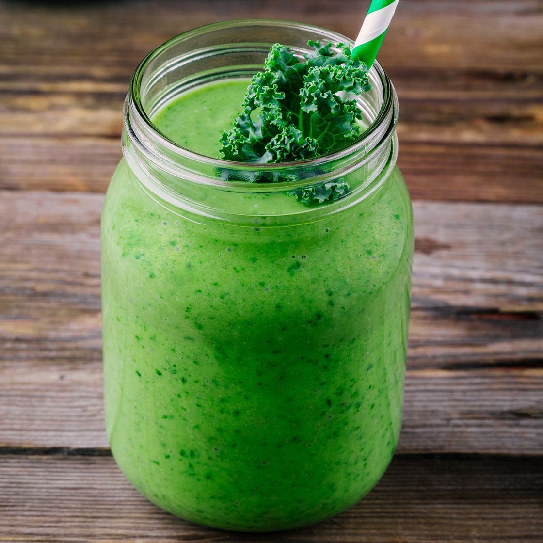 TasteGreatFoodie - Delicious Green Kale Smoothie - Beverages
