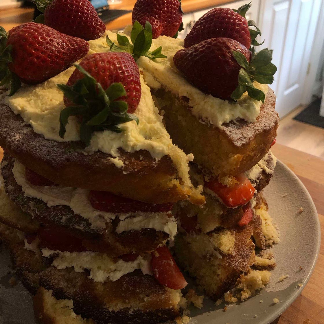 three-layer victoria sponge cake!! ☆
