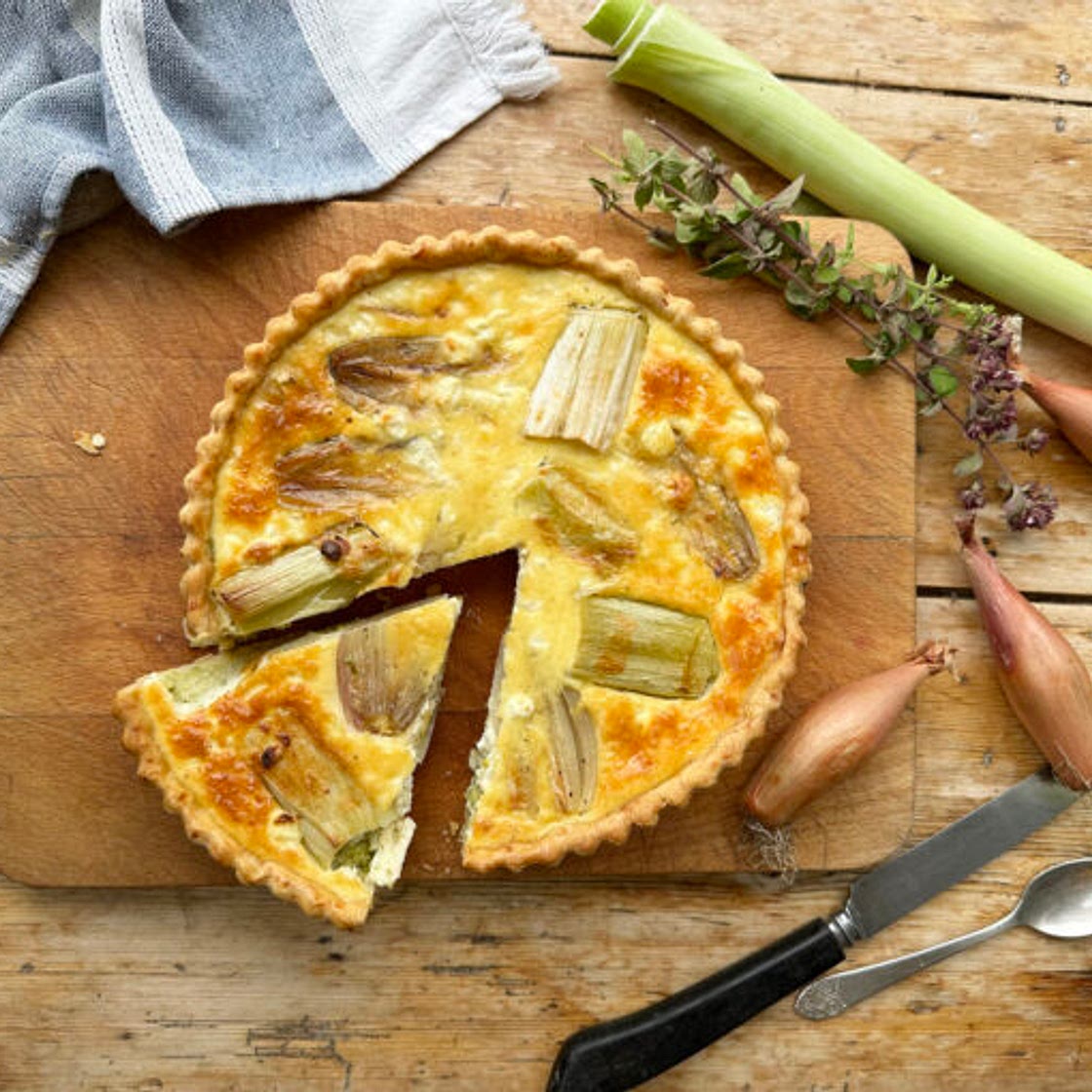 leek and shallot cottage cheese quiche - Dom in the Kitchen
